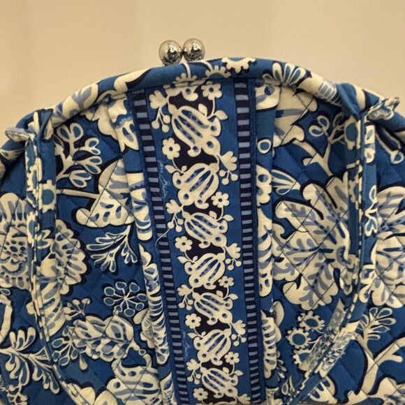 Vera Bradley Eloise Kiss Lock Purse Blue Lagoon Retired Quilted Bag 2011 - Picture 5 of 12